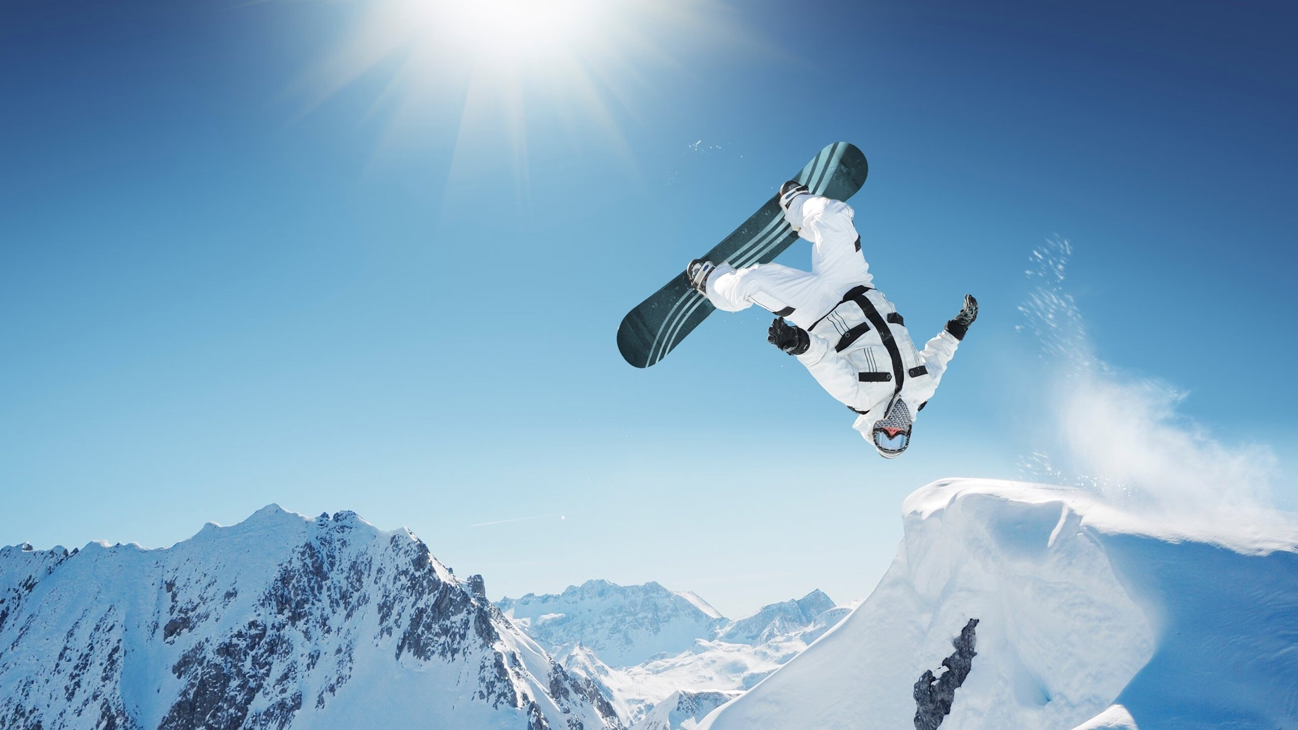 德甲八强战激情夜！马龙里突外投，利物浦小胜拜仁慕尼黑